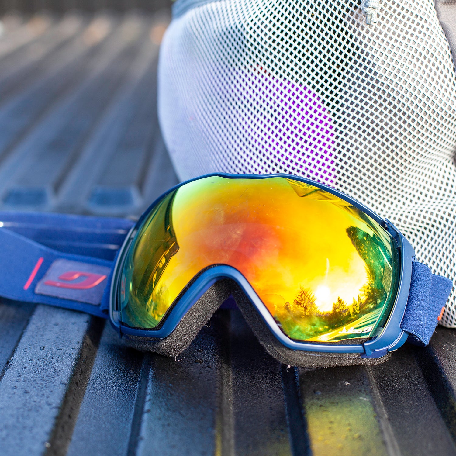 These Goggles Let You Ski Fog Free