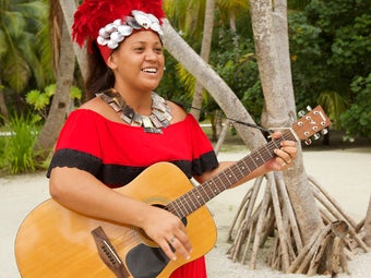 A Polynesian greeting at the Brando