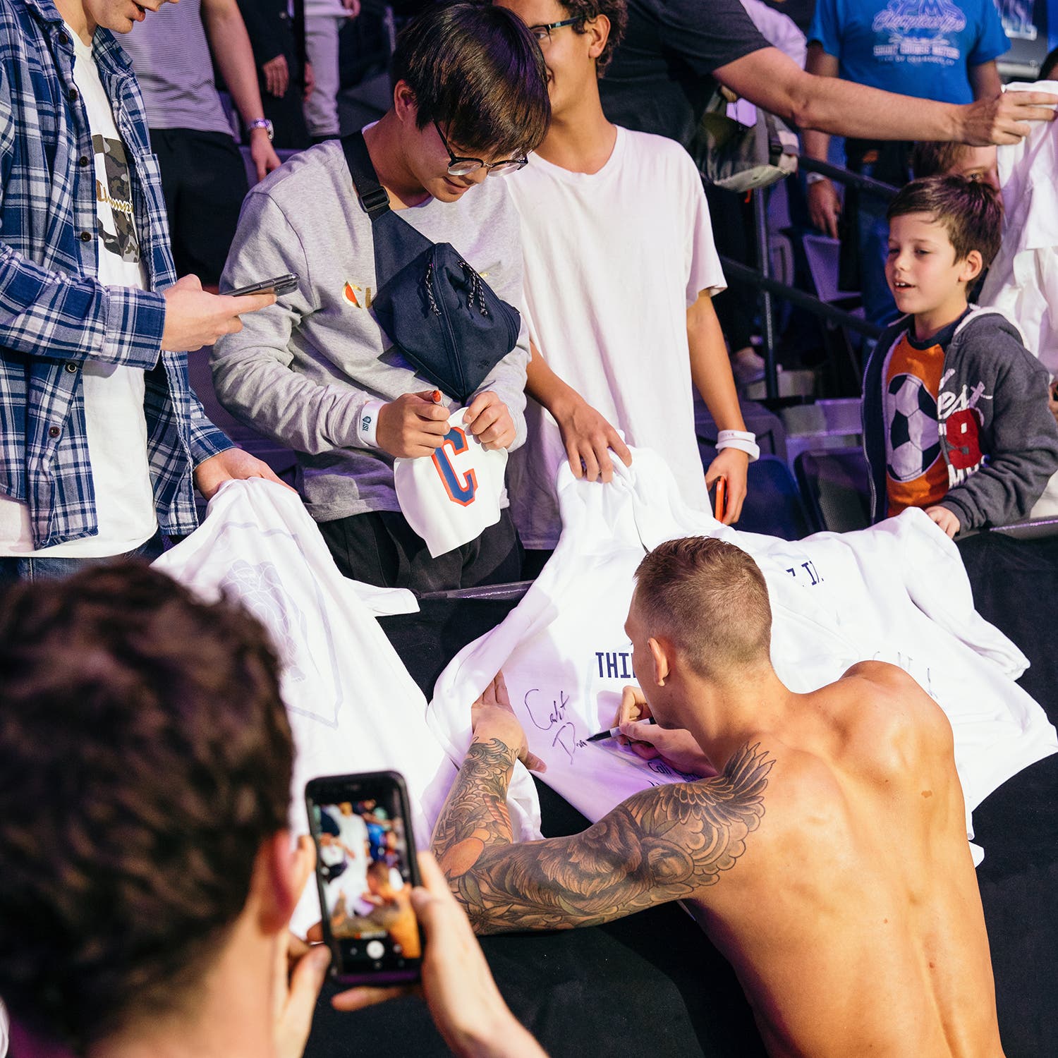 Dressel signing autographs