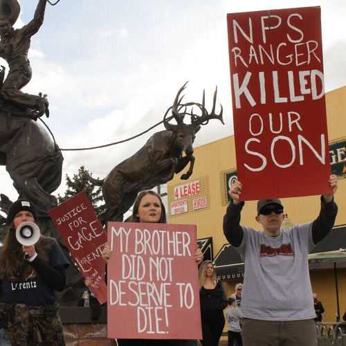 Gage’s younger sister, Skylar Kerrigan (middle), and his mother, Kimberly Beck (left), at the march in 2020