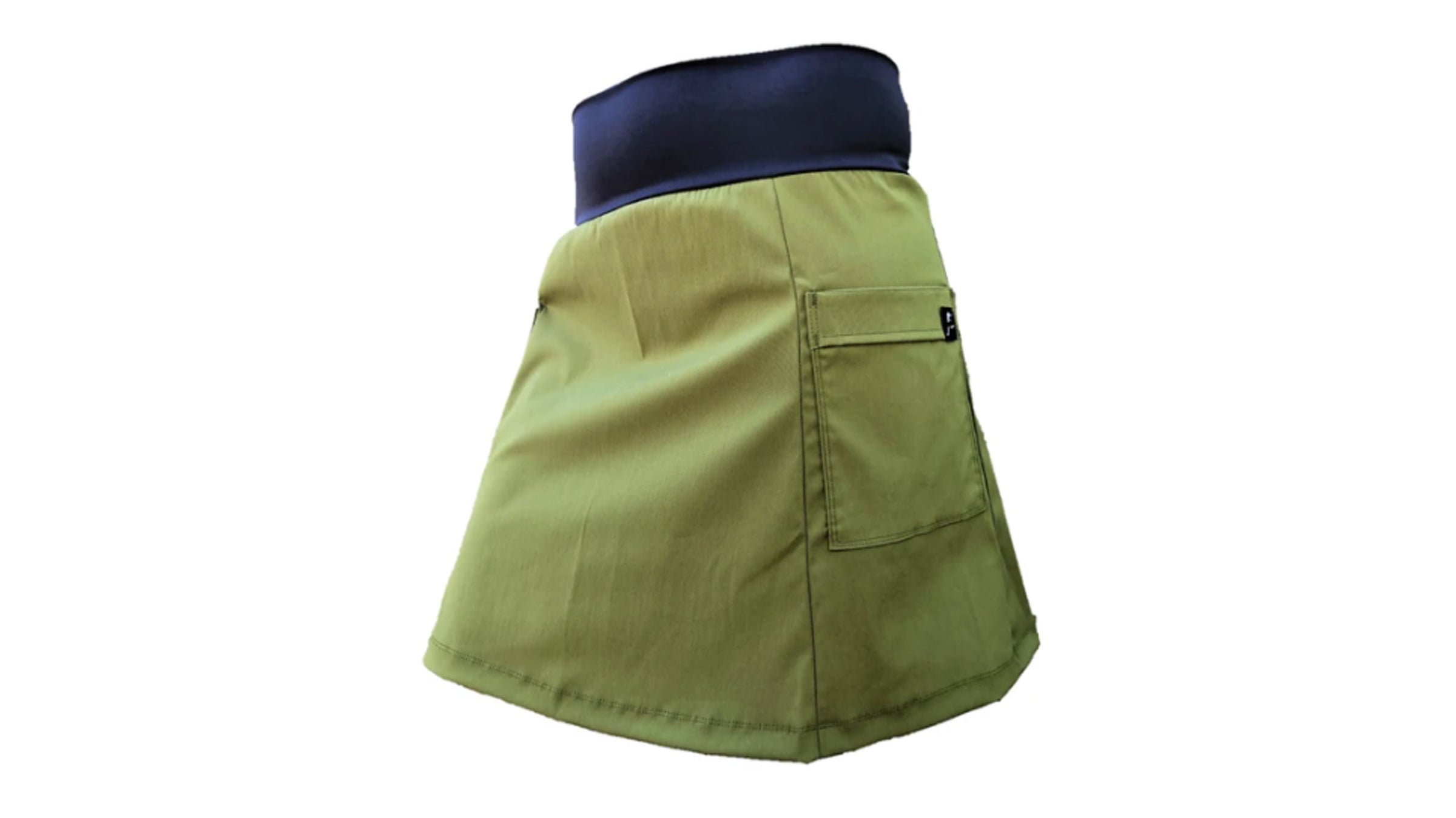 Hiking skirts with outlet pockets