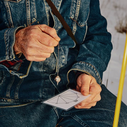 Steve Herbert working a pendulum