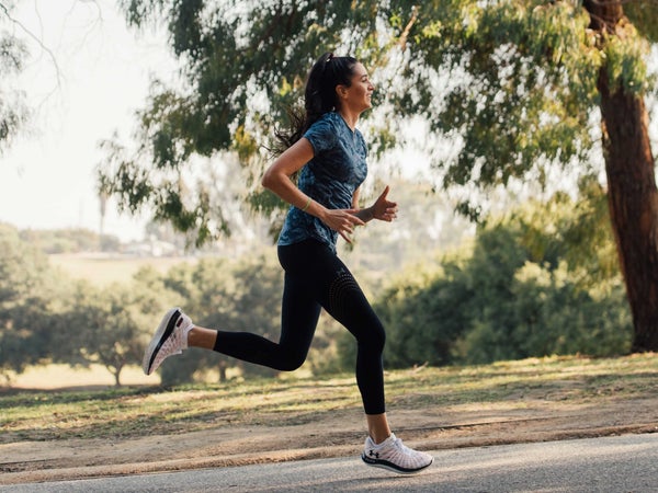 Above, @trackclubbabe wears Under Armour's UA W Flow Velociti Wind (running shoes), UA Breeze SS (top), and SpeedPocket Ankle Tight (tights).