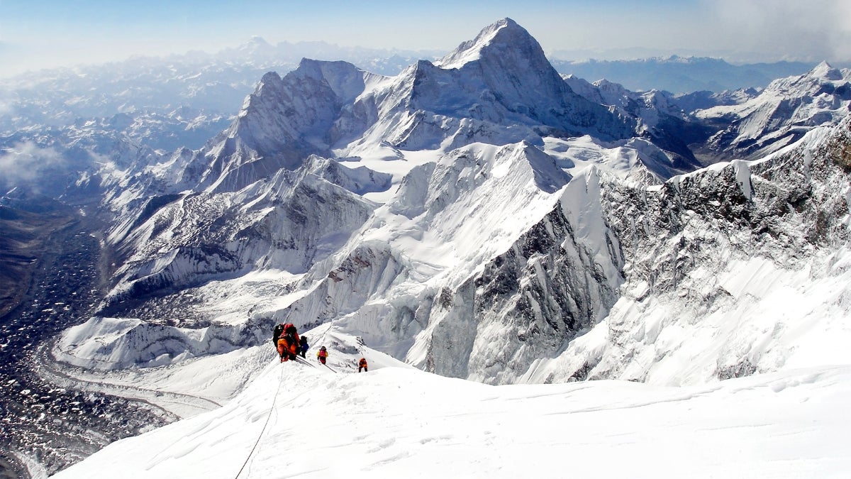 Kami Rita Sherpa Just Broke His Own Everest Record