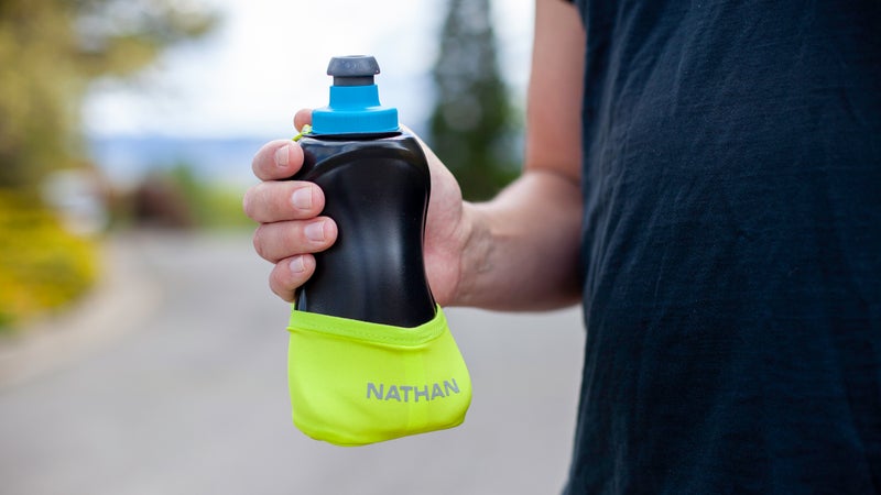 Nathan SpeedShot Plus - 12oz Handheld Flask Review - RunBryanRun