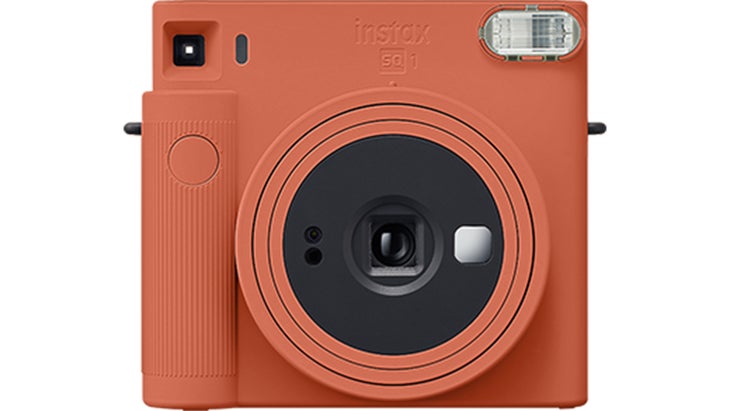 Review: Fujifilm Instax Mini 25 polaroid camera - Bunch of Backpackers