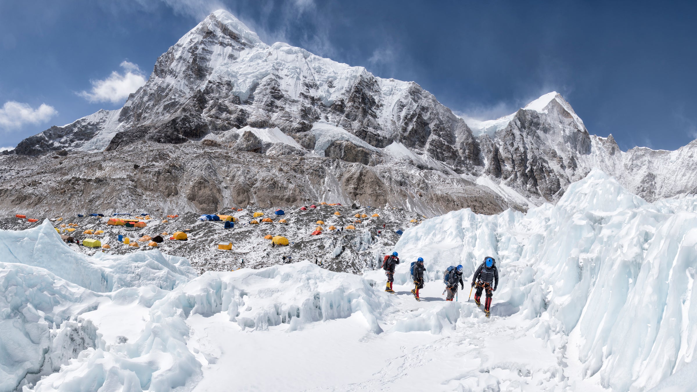 COVID-19 Vaccine Now Required To Climb Everest