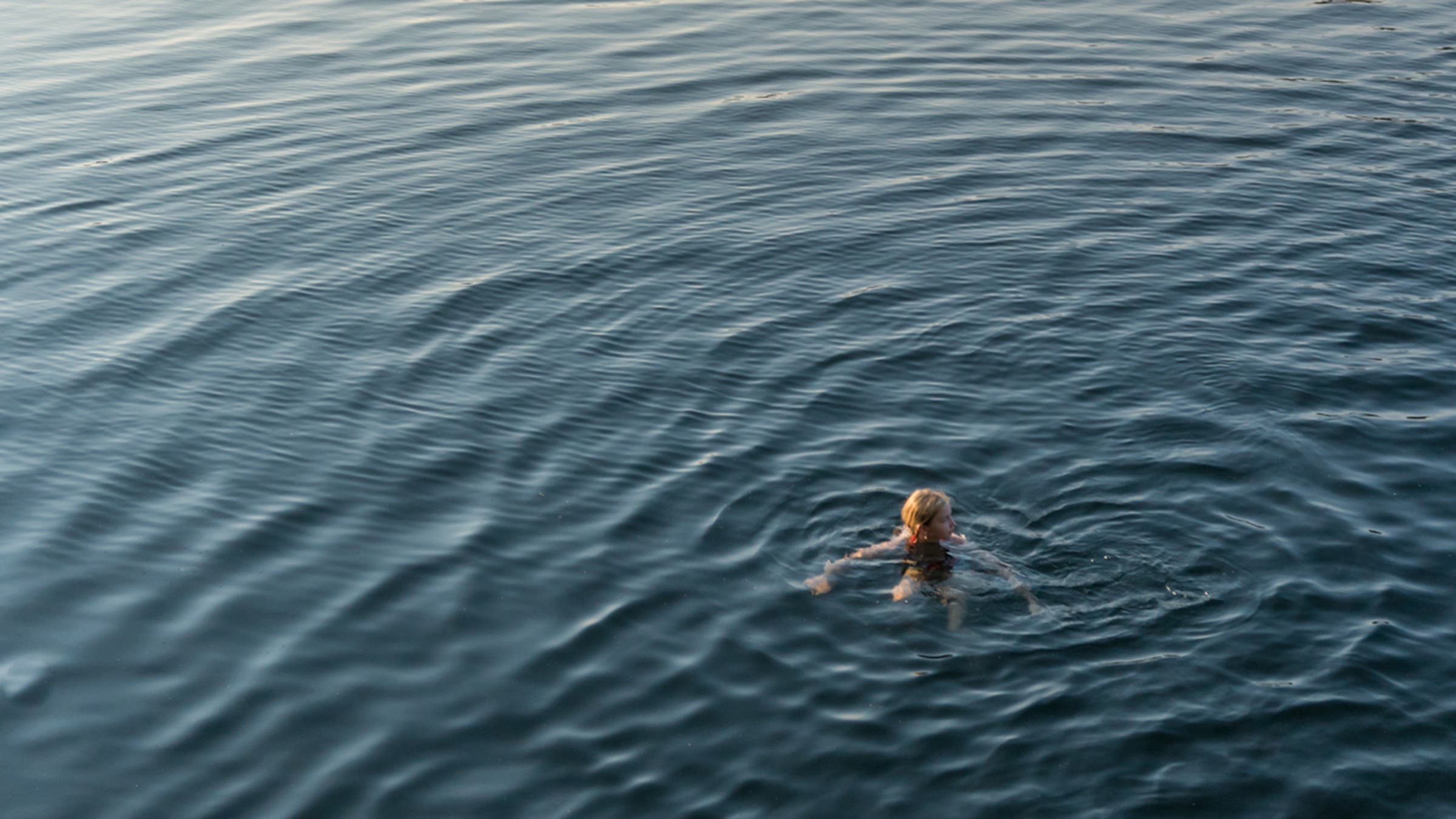 The Physiology of Treading Water Efficiently