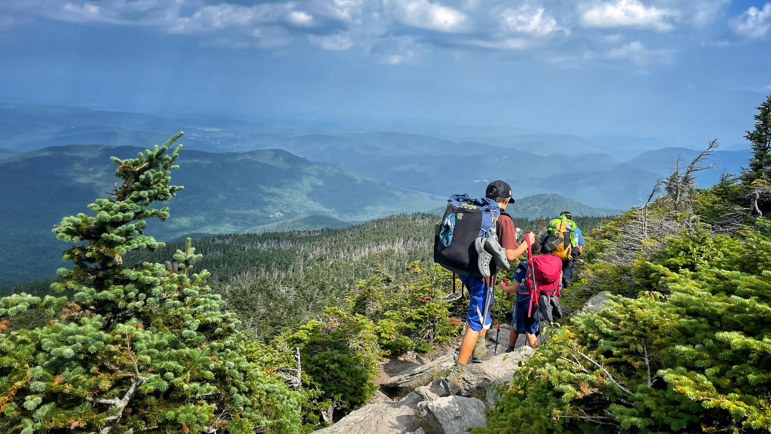 Hiker Saves Woman Who Fell While Hiking With One-Armed Daughter