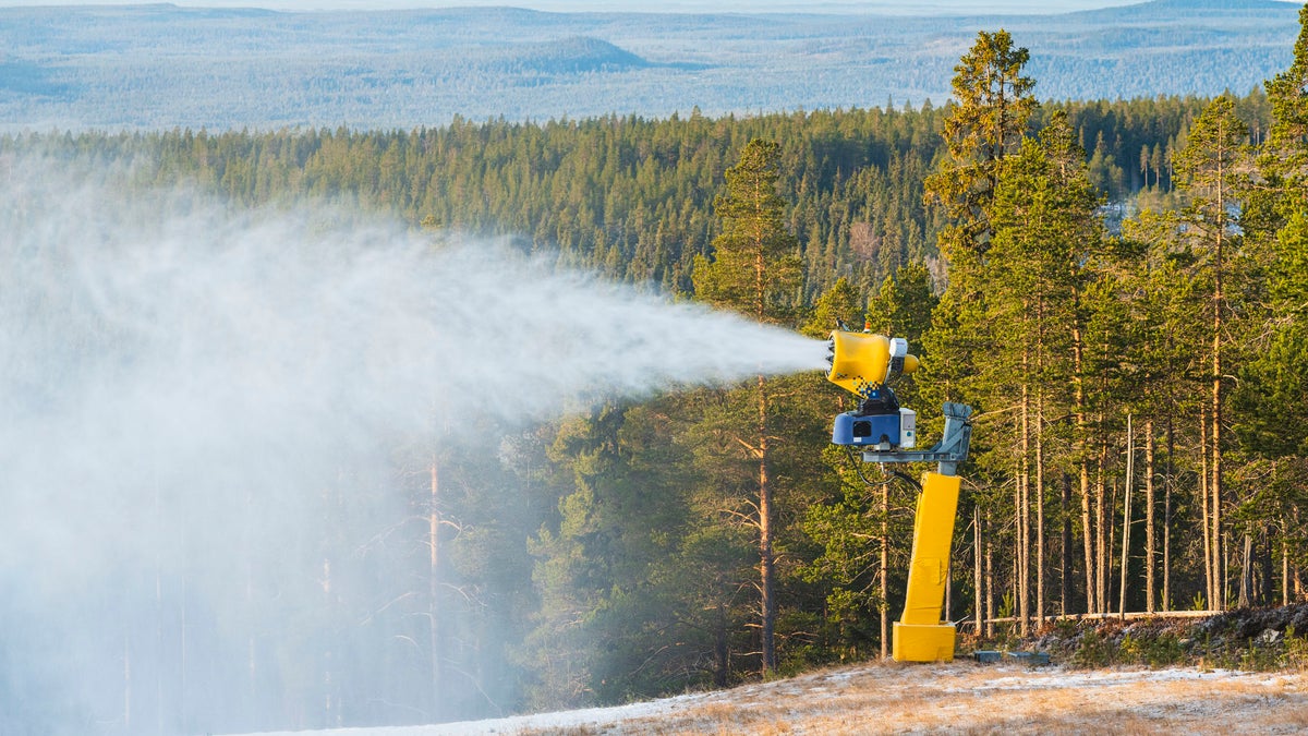 What You Missed: Ski Resorts Reliant on Snowmaking for Thanksgiving