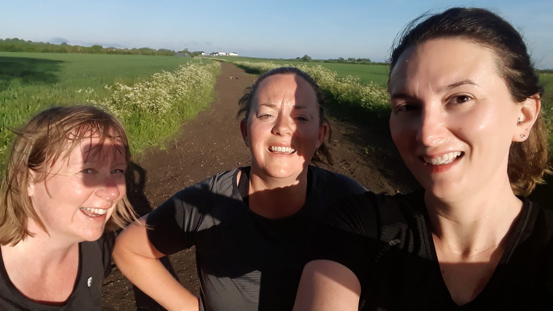 Sarah Dean and friends 1,000 days