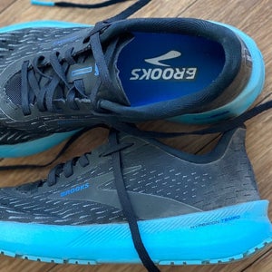 Brooks Hyperion Tempo shoes.