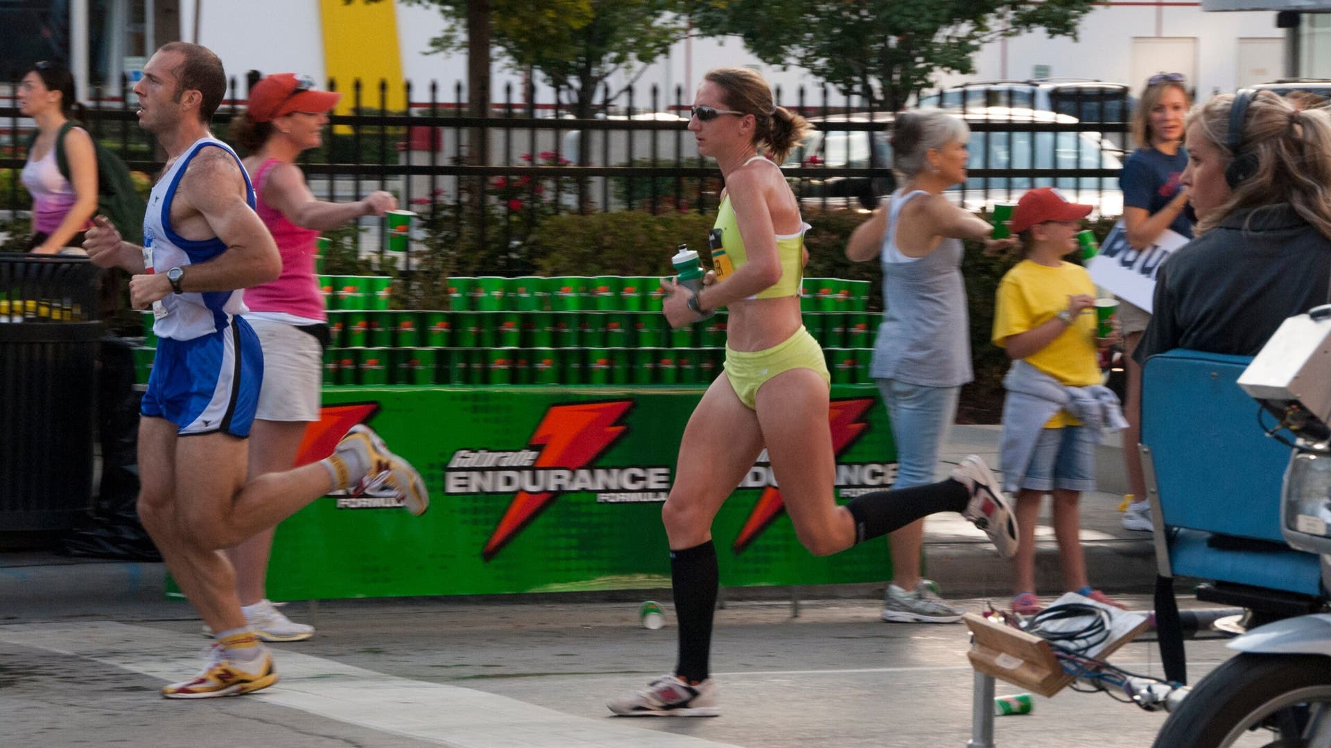 Chicago Marathon water stop