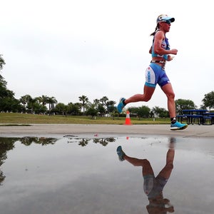 Mirinda Carfrae running