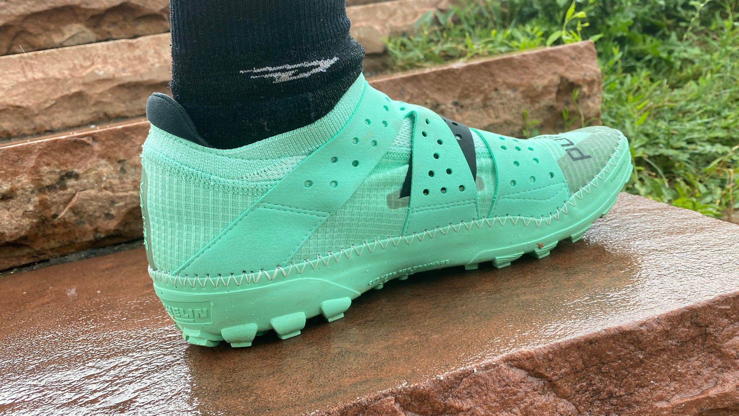 Speedland SL:PDX on wet step