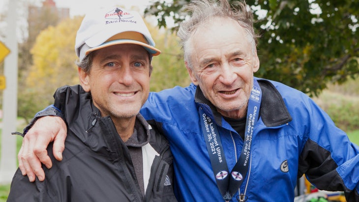Bernd Heinrich poses with Chicago 50K race director Jeff Fleitz after the race.
