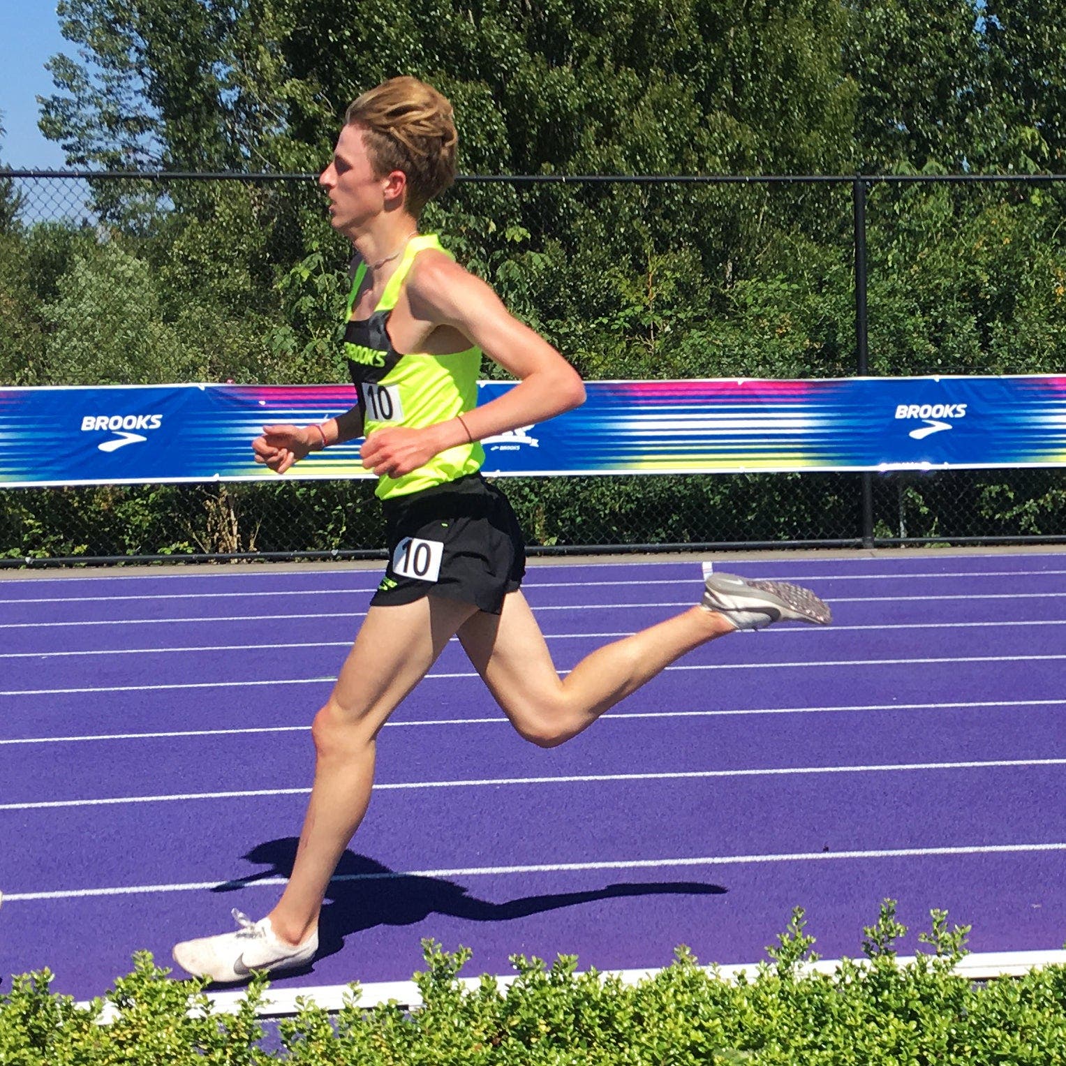 Drew Bosley in 2 mile Brooks PR