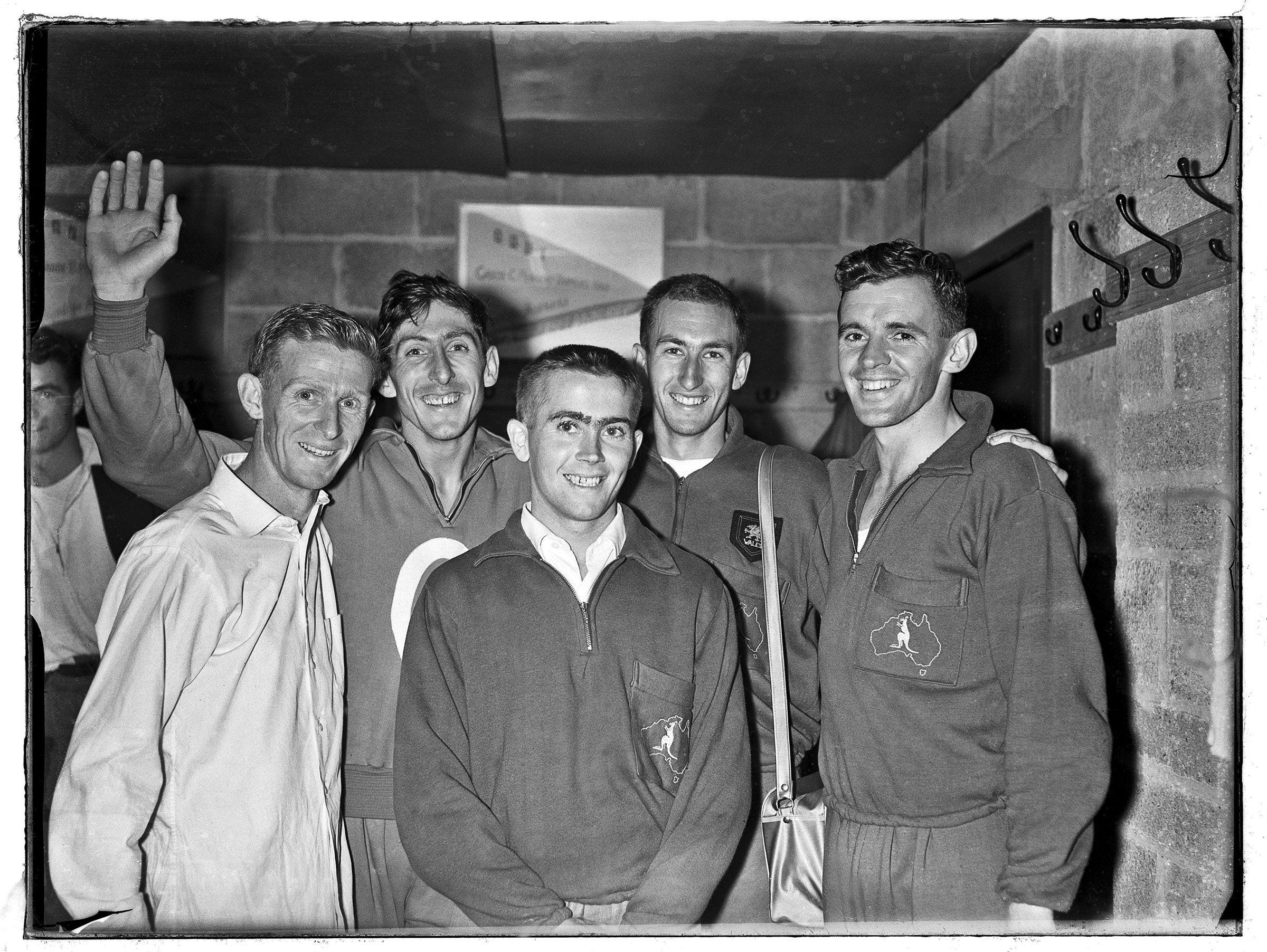 Golden Mile in Morton Stadium, Santry. Five finishers under four minutes