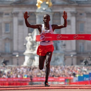 Eliud Kipchoge KEN crosses the line to win the Elite Men's Race. The Virgin Money London Marathon, 22 April 2018.