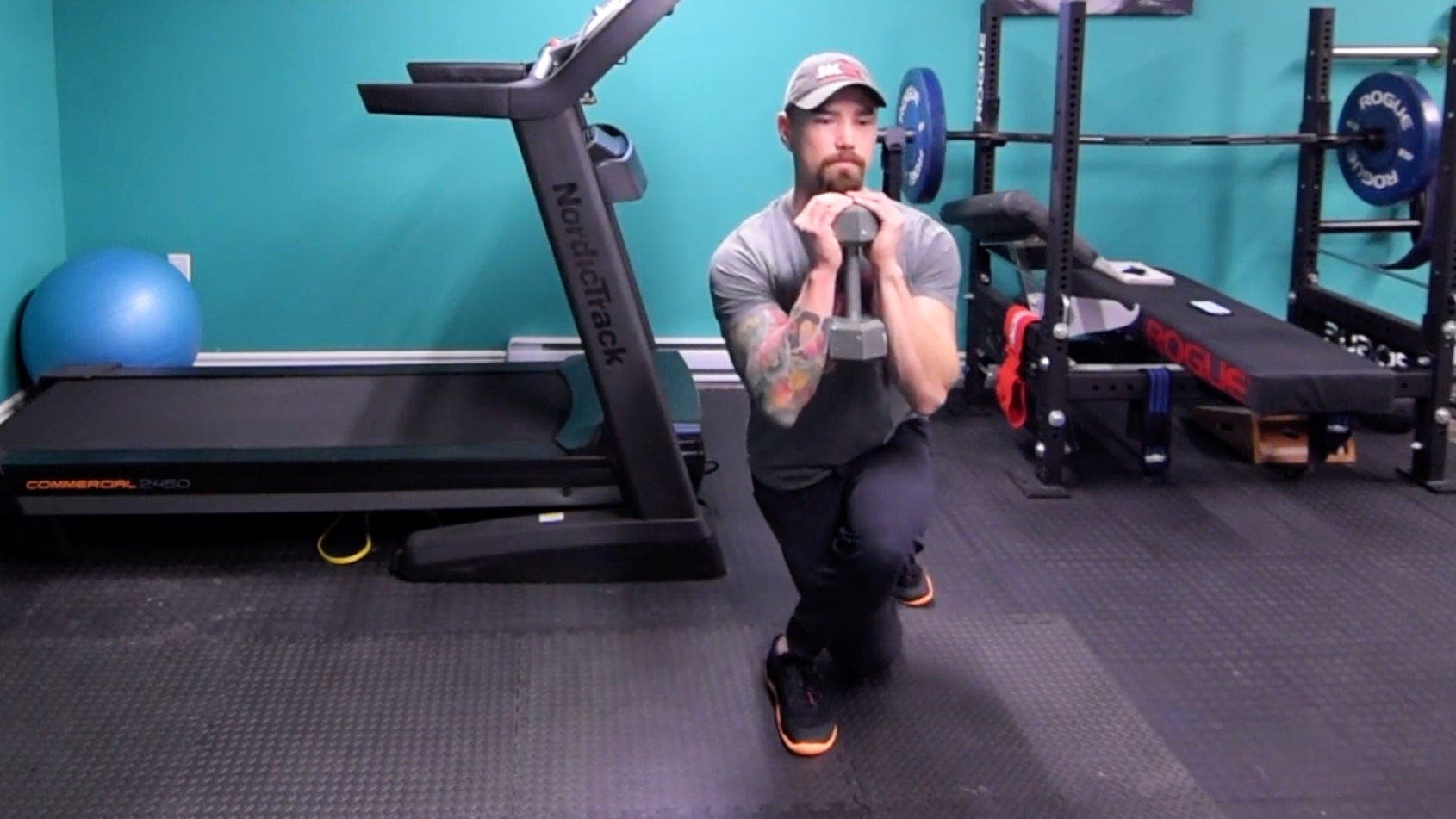 crossover goblet lunge