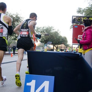 elite fueling table Houston Marathon Trials