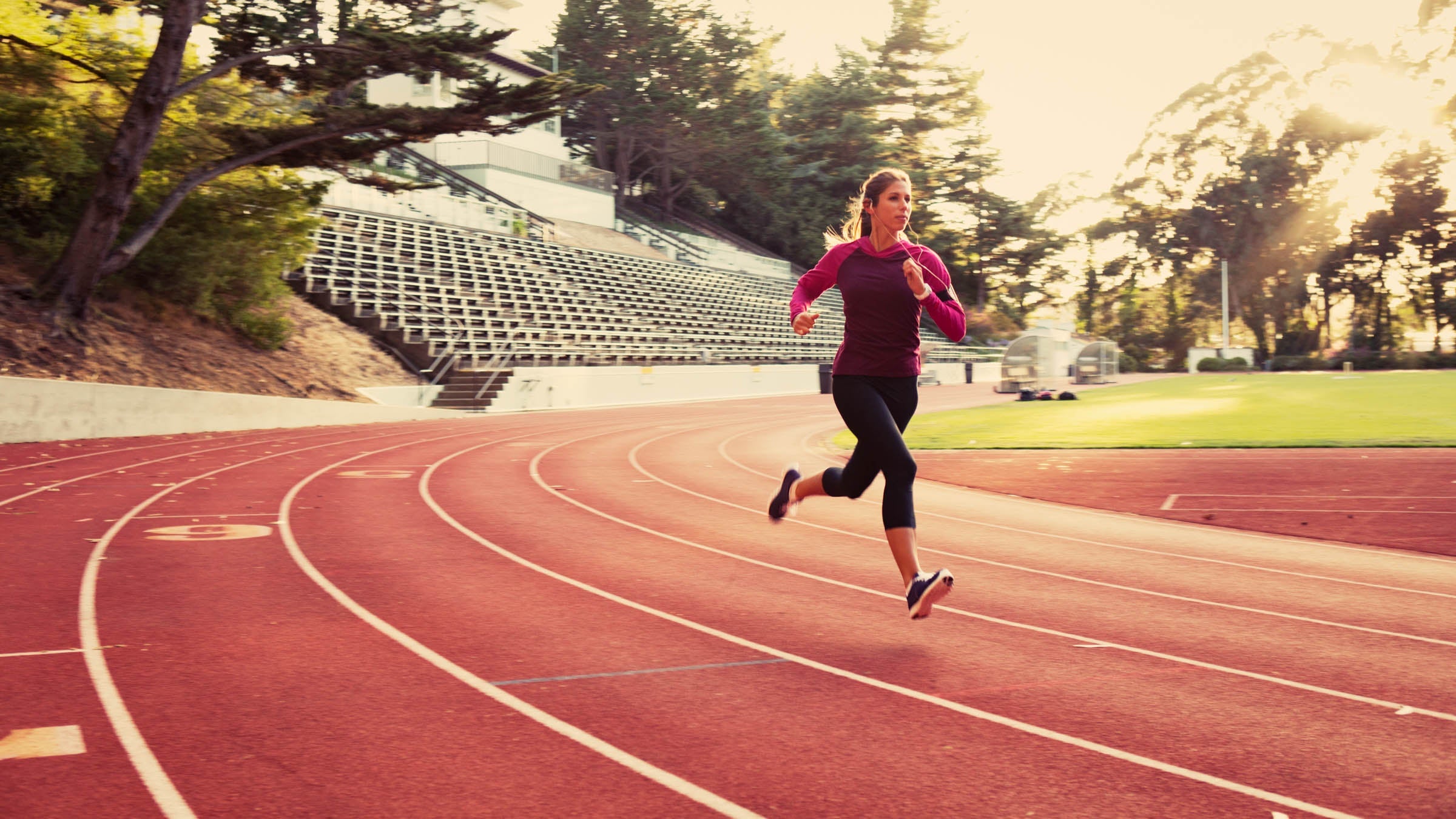 4 Workouts That Will Make You A Faster Runner  Track workout, Track workout  training, Speed workout