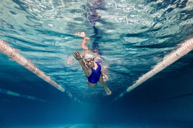 Pool training for runners - Outside Online