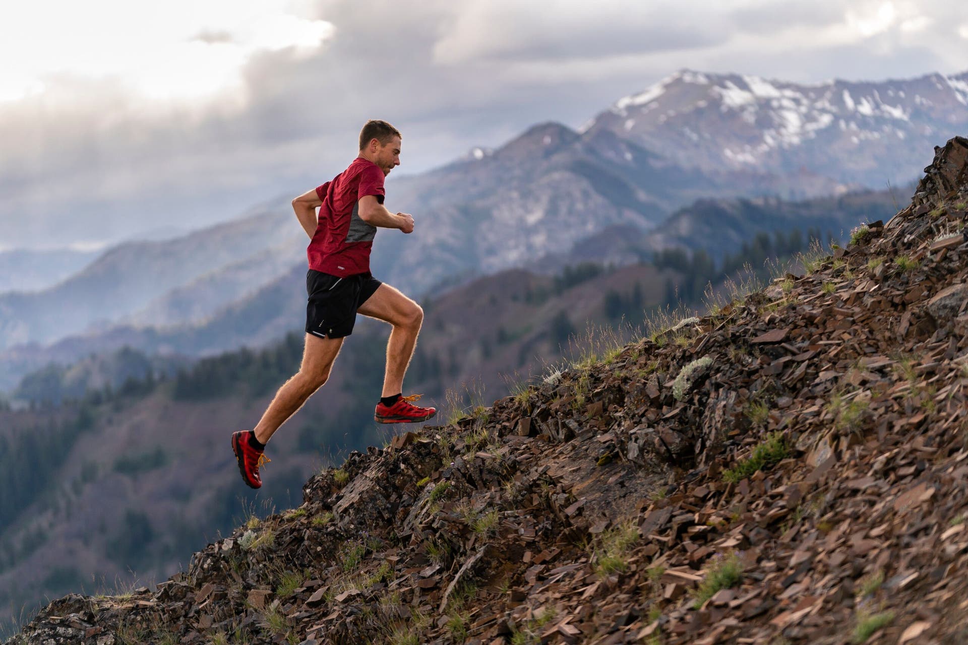 Rocky terrain Topo Mountain Racer