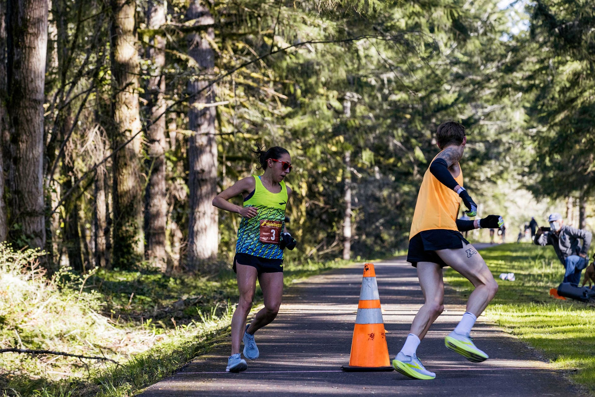 Des Linden 50K turn-around