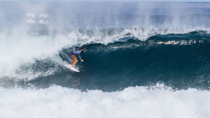 Women Surfers Can Finally Compete at Pipeline Pro