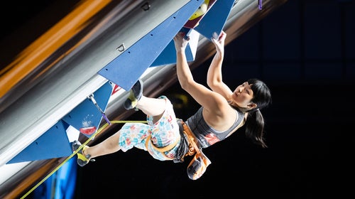 Ashima Shiraishi climbing in competition