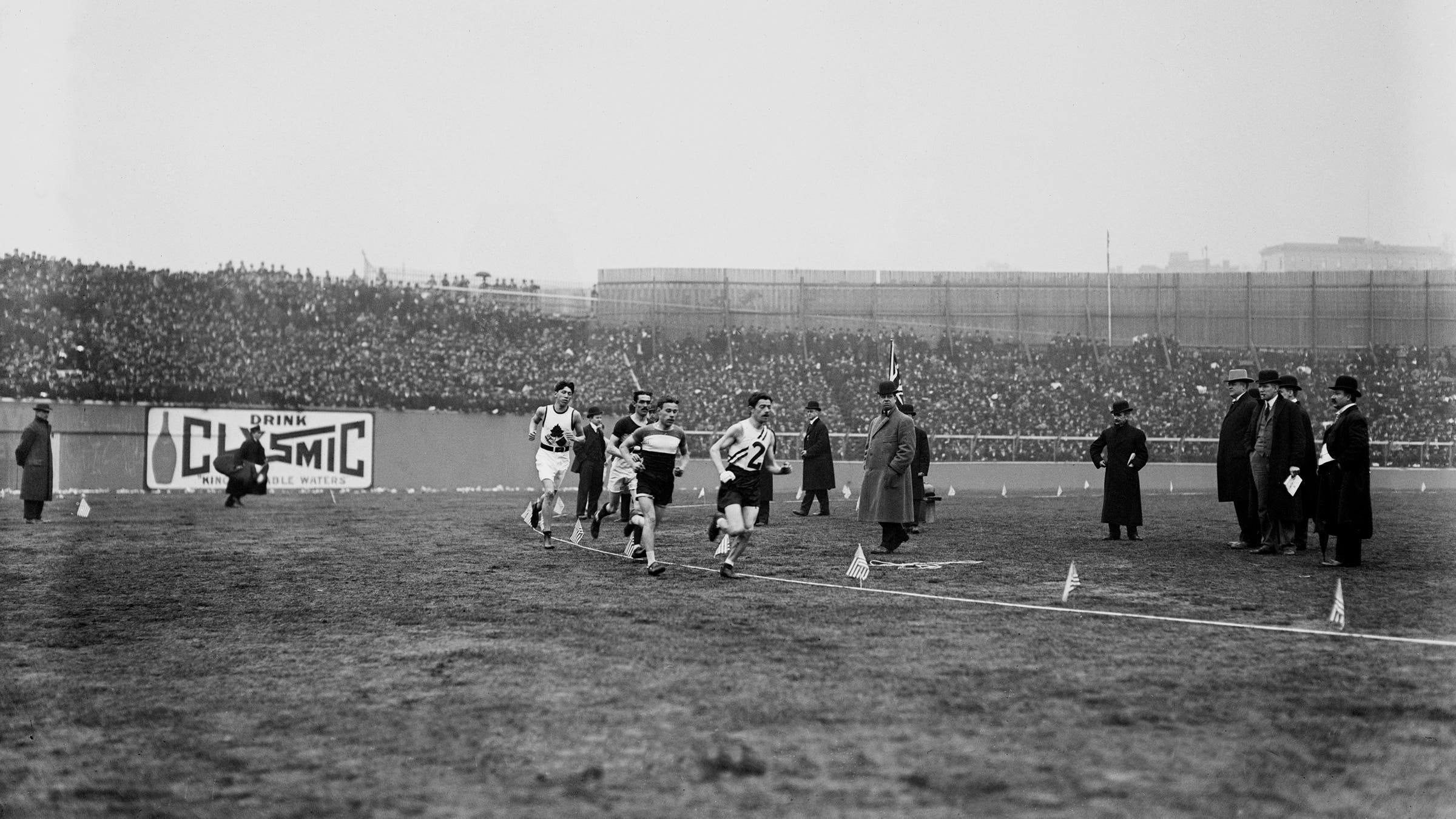 Runners during the Great Marathon Derby