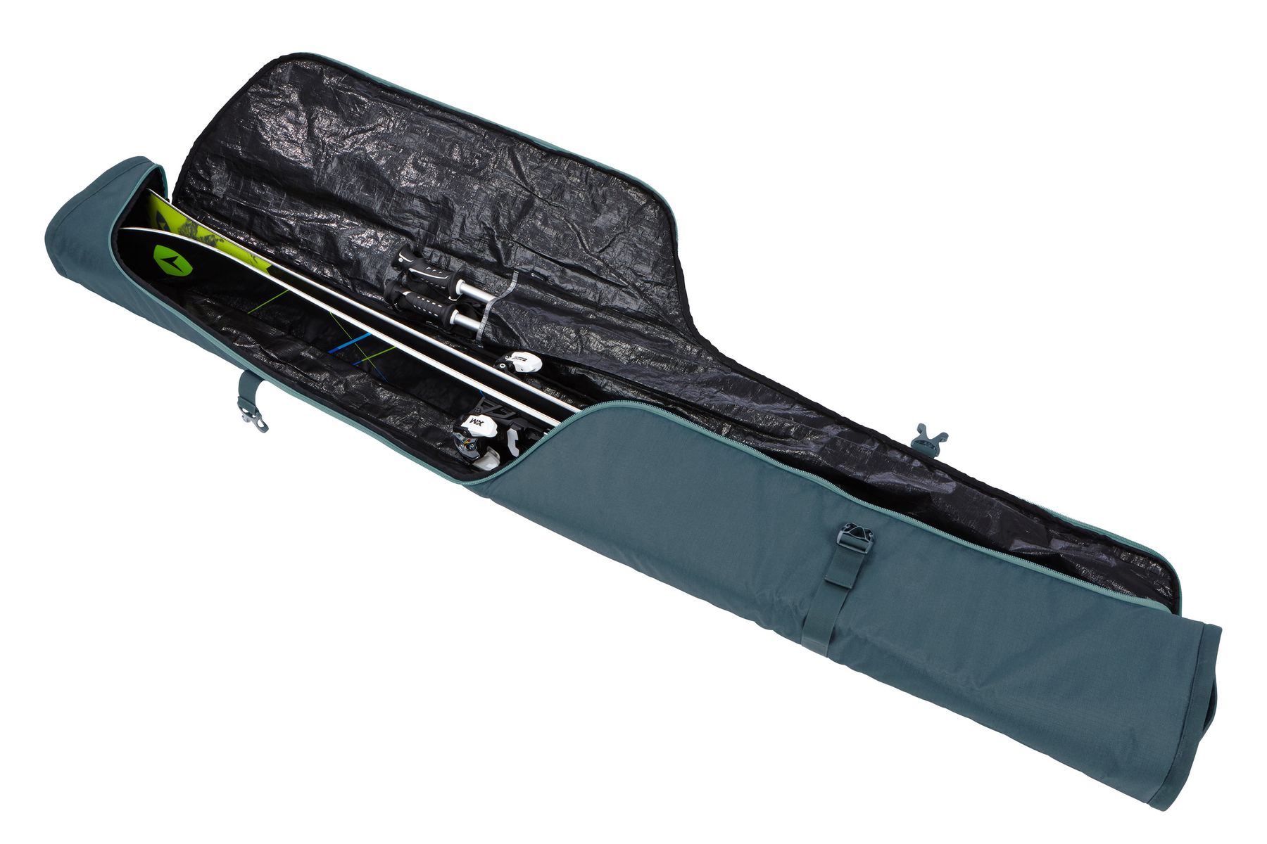 The Thule RoundTrip Ski Bag Revolutionized My Winter Travel