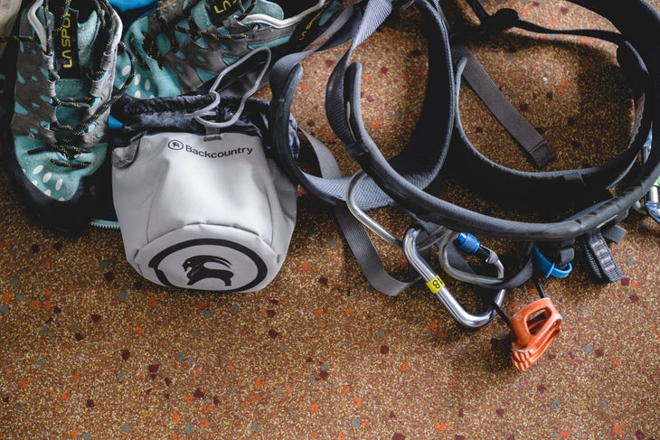 BCRe_190322_06309-2 Backcountry climbing chalk bag
