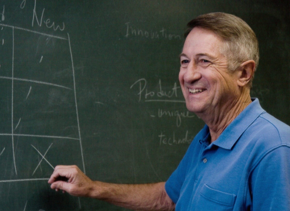 Bob Gore, Inventor of Gore-Tex, Is Dead at 83