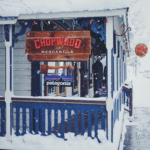 chopwood-front-winter None