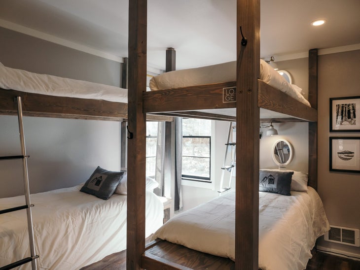 Copy of LOGE_Leavenworth_Hostel4_PC_GarretVanSwearingen None