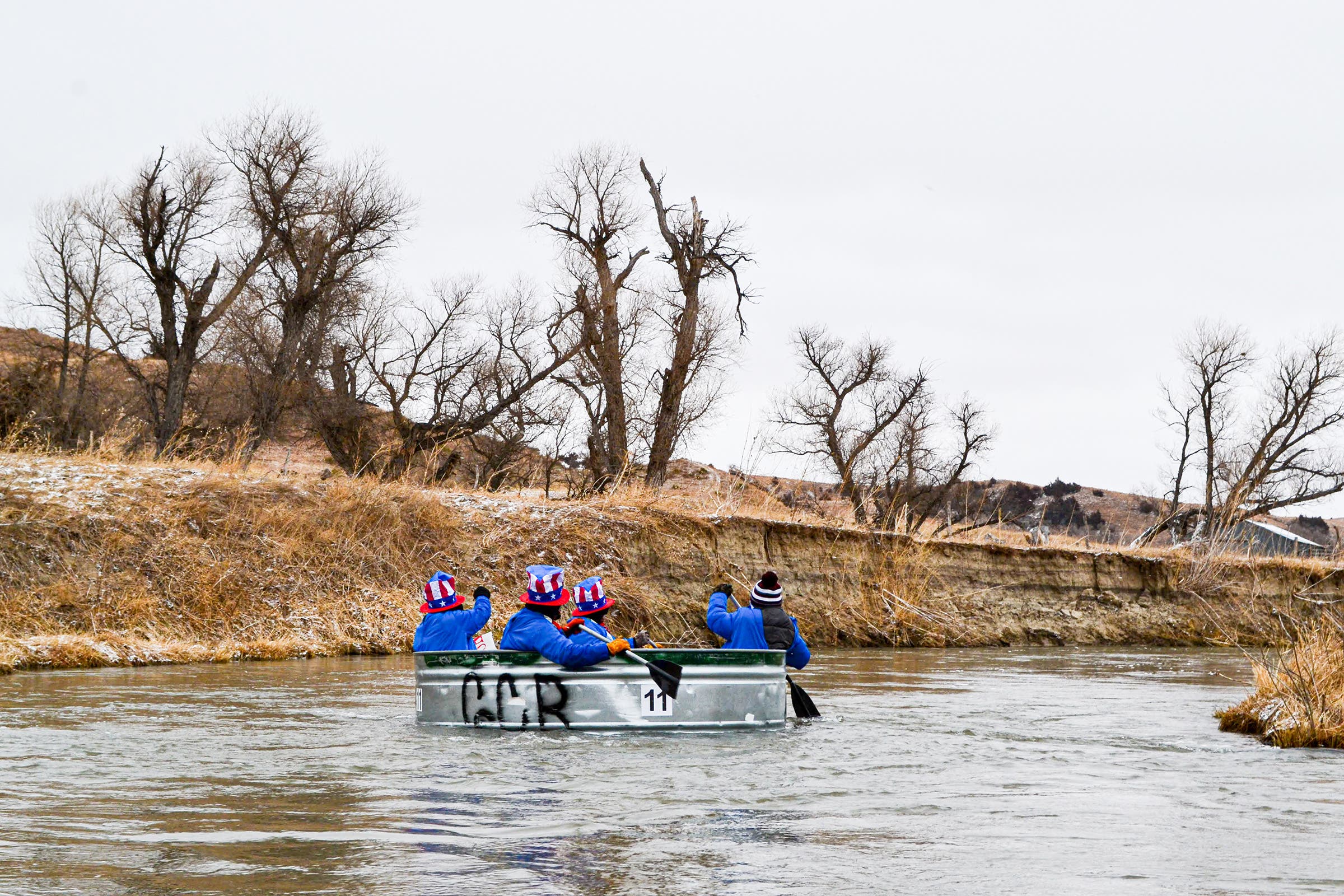 The American Tankers, four women dressed as Uncle Sam