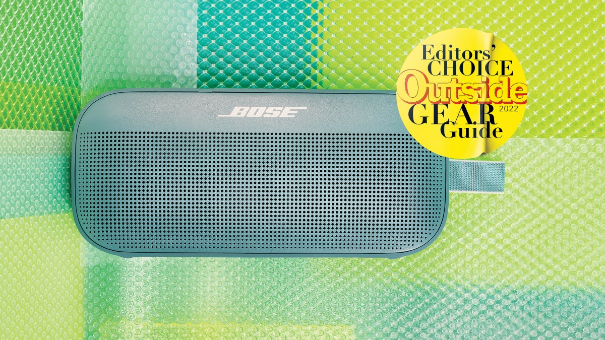 Bose SoundLink Flex Review: the outdoorsy type