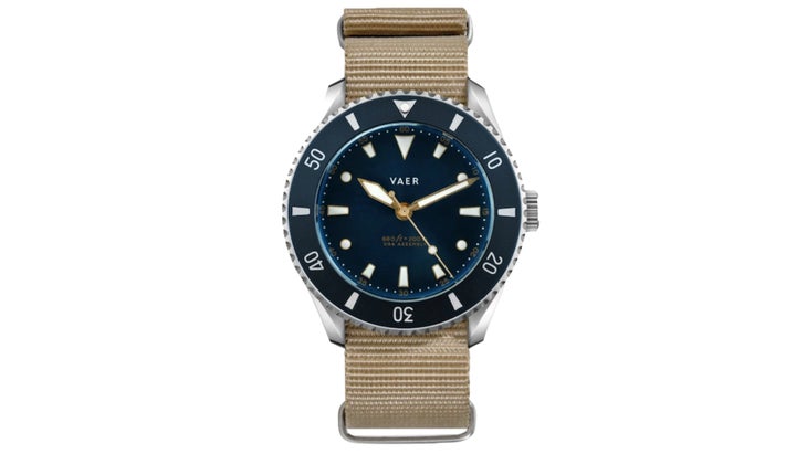 Vaer D4 Meridian USA Solar Diver Watch