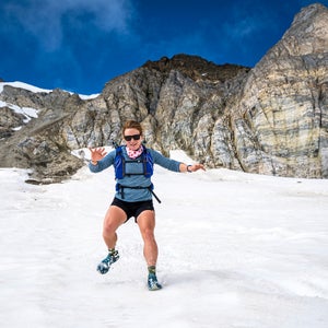 Grace Butler descending a glacier during her run on the Via Valais