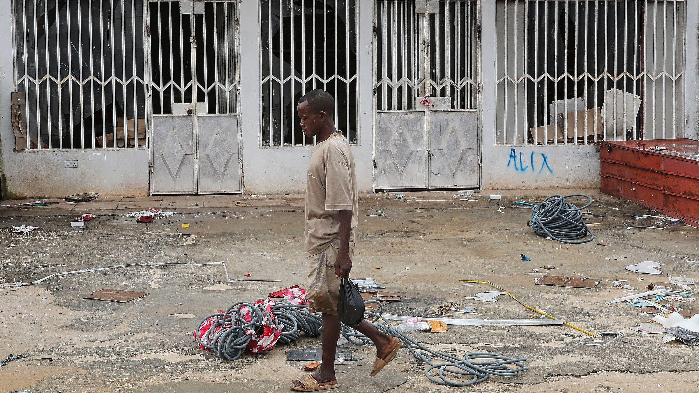A few weeks after the attack, a Palma resident assesses the widespread damage.
