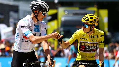 Jonas Vingegaard and Tadej Pogacar shake hands.
