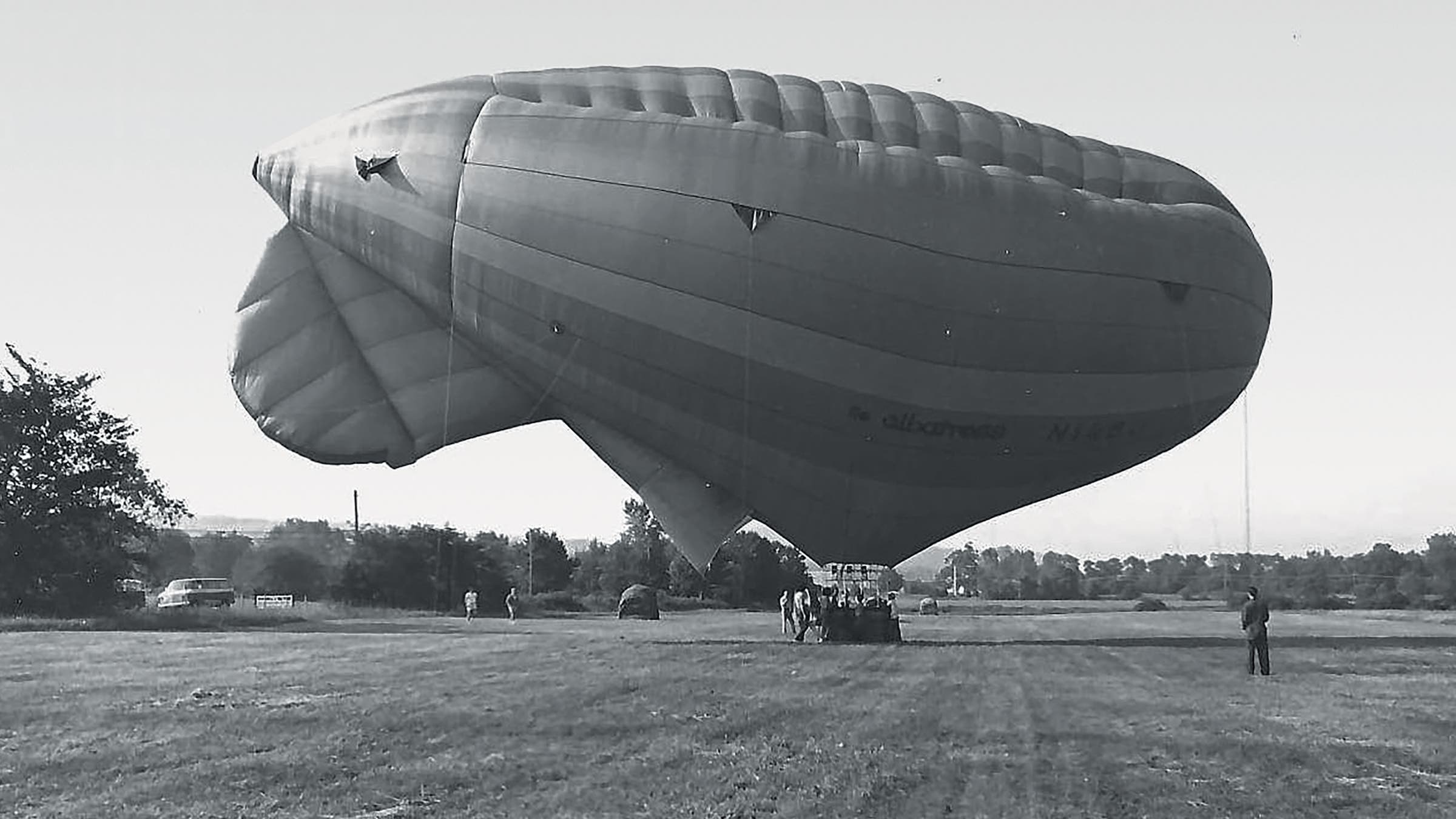 The Albatross, a 112-foot-long balloon Brian Boland built with his then wife, Kathy Wadsworth, in Farmington, Connecticut, in 1975