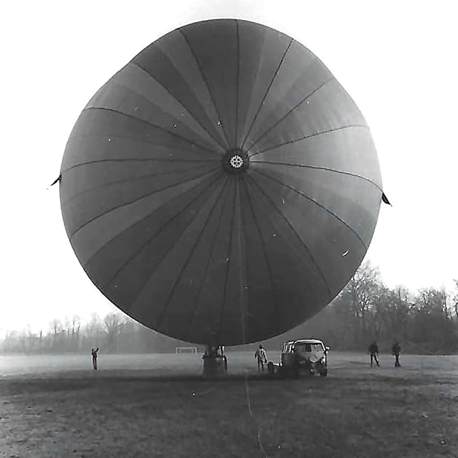 Brian Boland and his team inflating The Albatross in 1975