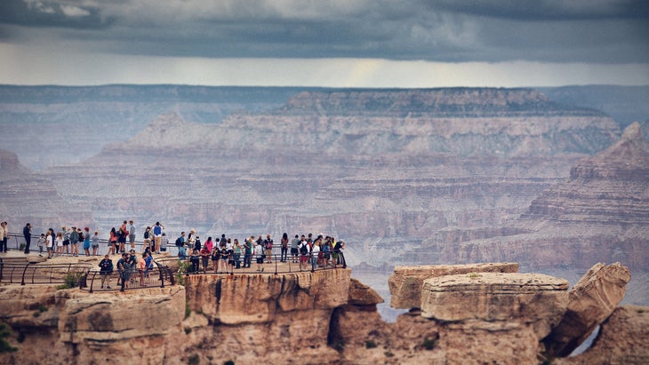 Crowd overlooking canyon