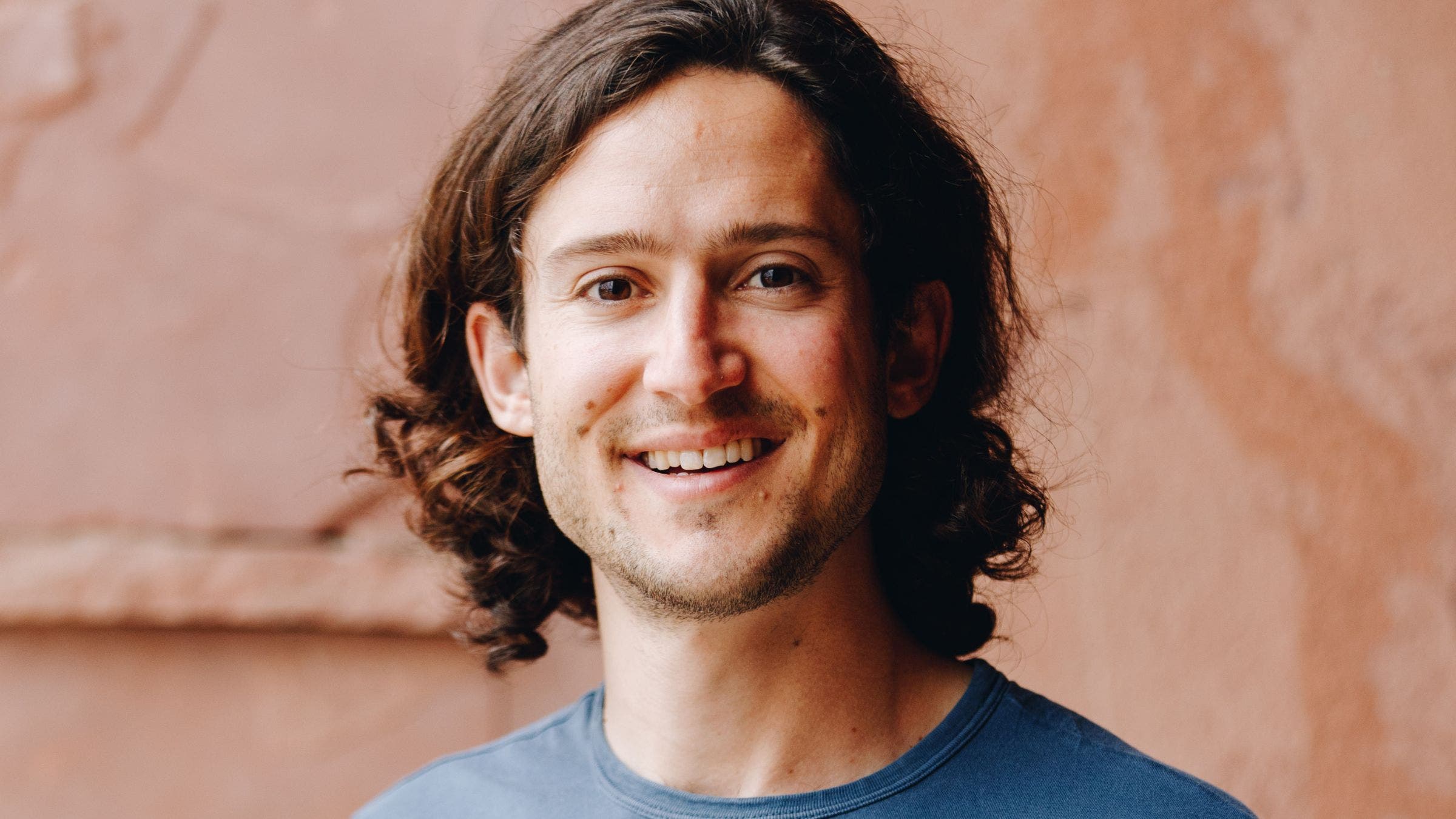 Headshot of Noah Swartz