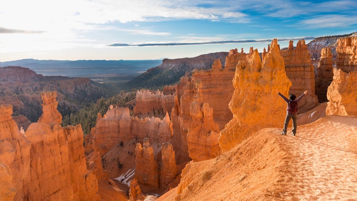 woman hiking on bryce canyon trail