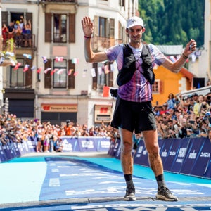 Kilian Jornet UTMB 2022 finish line