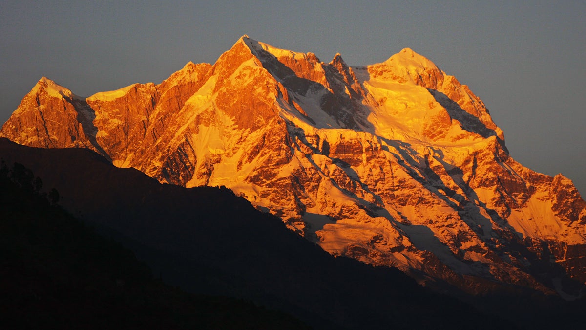 Update: Death Toll from Indian Mountaineering Disaster Climbs to 26